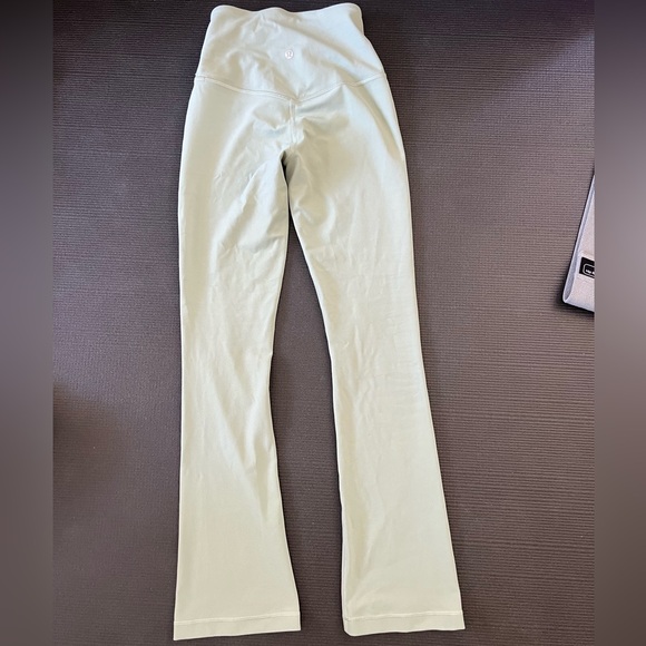 Lululemon Align High-Rise Mini-Flared Pant *Extra Short, Sz 4, Palm Court - Picture 5 of 8